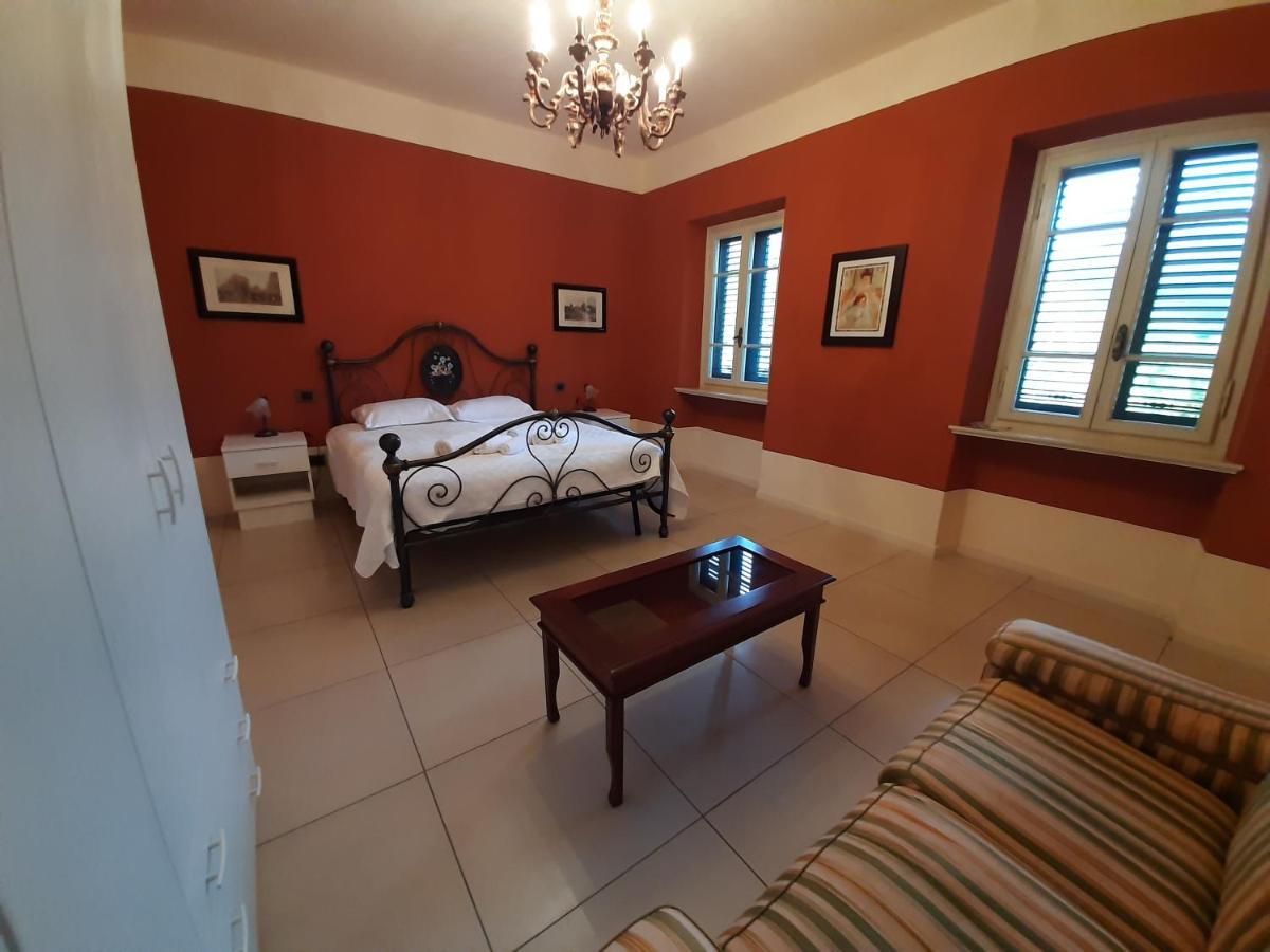Lucca Cycling Holidays Il Tiglio Rooms Sant'Andrea di Compito Exterior photo