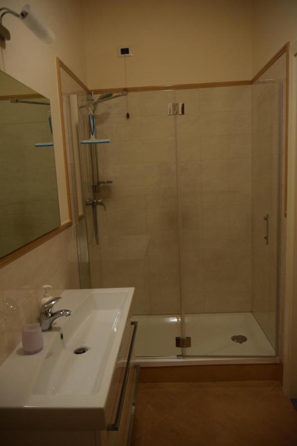 Lucca Cycling Holidays Il Tiglio Rooms Sant'Andrea di Compito Exterior photo